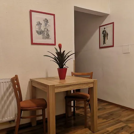 Hotel apartamentowy Auspicie 3*