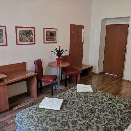 Auspicie Apartmanhotel 3*