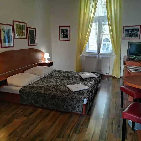 Auspicie 3* Praag